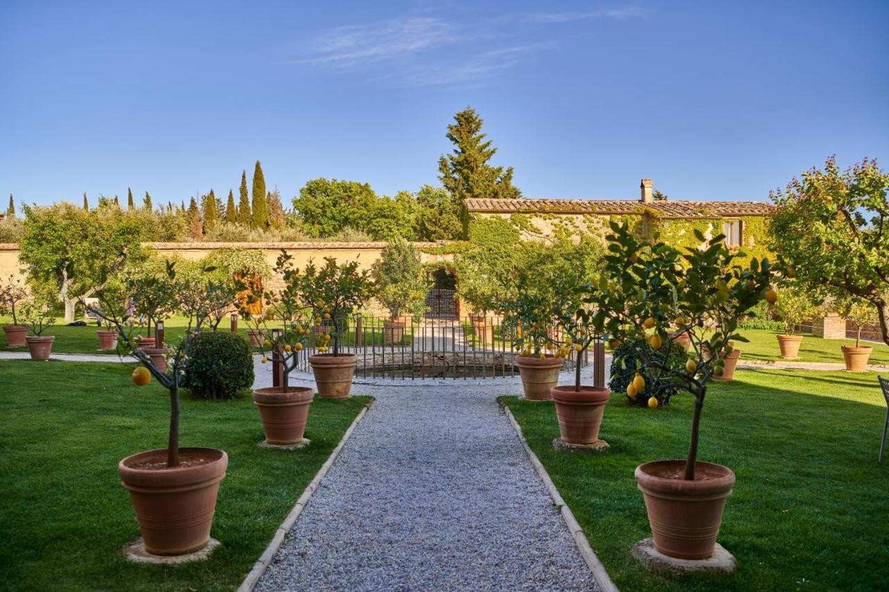 Fattoria Monastero Sant'Anna In Camprena Villa ปีเอนซา ภายนอก รูปภาพ