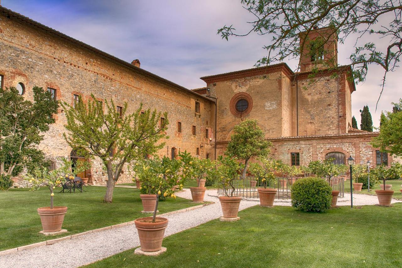 Fattoria Monastero Sant'Anna In Camprena Villa ปีเอนซา ภายนอก รูปภาพ