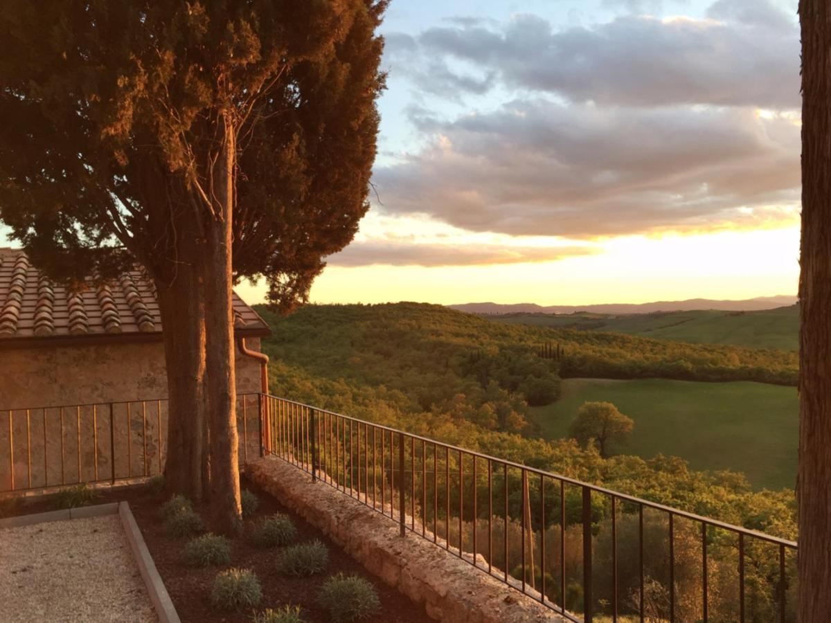 Fattoria Monastero Sant'Anna In Camprena Villa ปีเอนซา ภายนอก รูปภาพ